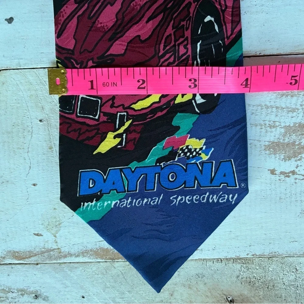 WIN LOSE or TIE Daytona International Speedway NASCAR Florida retro 80s neck tie